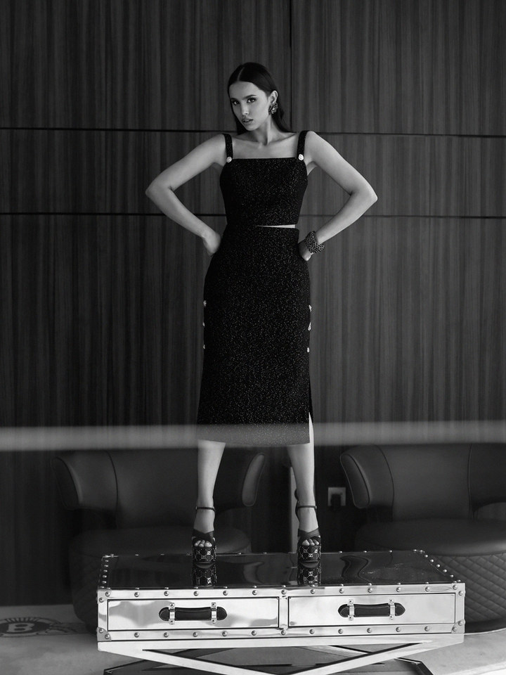 Archived plate No. 029, Edition 08 — black square-neck fitted midi dress, Haniye Register